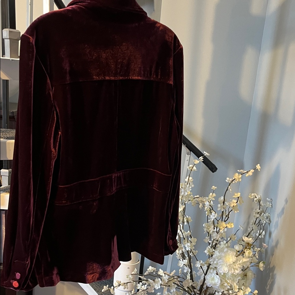Gorgeous Velvet Burgundy Women's Jacket 70s style Large - so cool - Picture 2 of 2